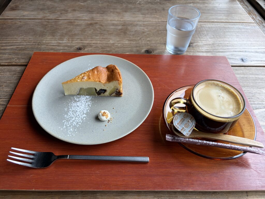 チーズケーキとコーヒー